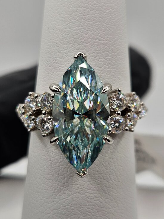 Jewelry - 925 Sterling Silver Moissanite 7ctw Teal Ring Size 6